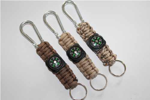 Paracord klíčenka s kompasem — foto 1