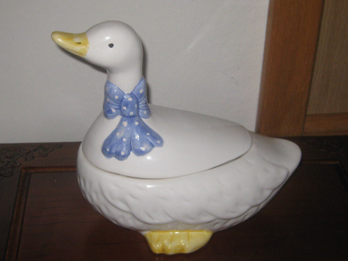 Velká porcelánová dóza-husa — foto 1