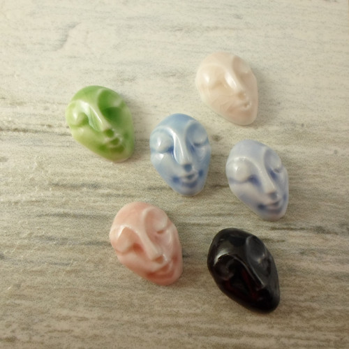 Porcelánová sada obličejů MINI naušničkový- mix G2 — foto 1