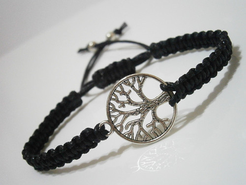 "Strom života" - černý náramek (macramé) - Unisex — foto 1