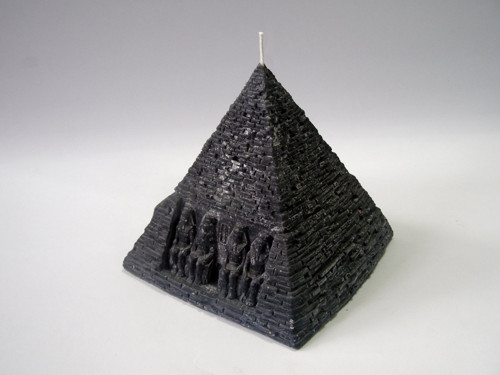 Svíčka vonná - pyramida 13 x 13 x 12,5 cm - černá