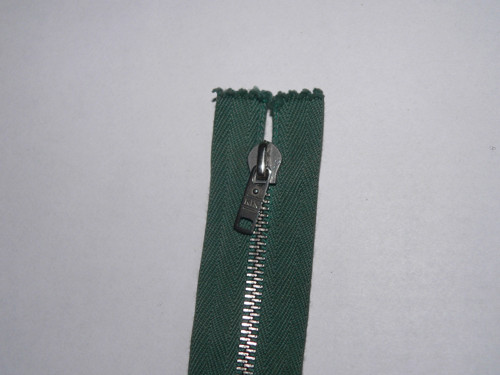 Zip 29cm rozdělávací — foto 1