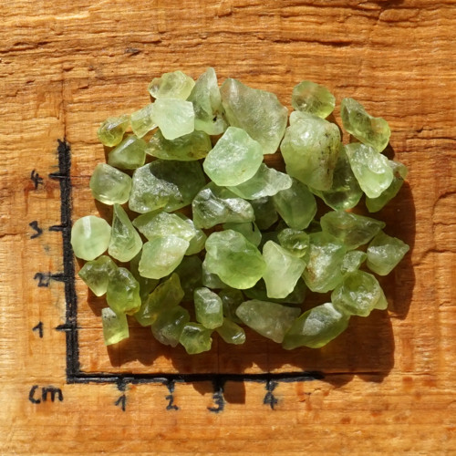 Surový olivín - 10g — foto 1