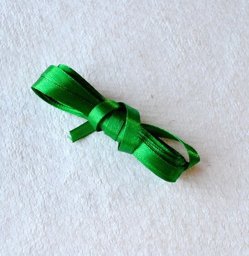 Atlasová stuha (6 mm)