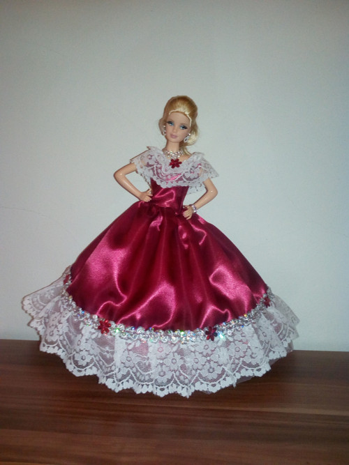 Šaty pro Barbie — foto 1