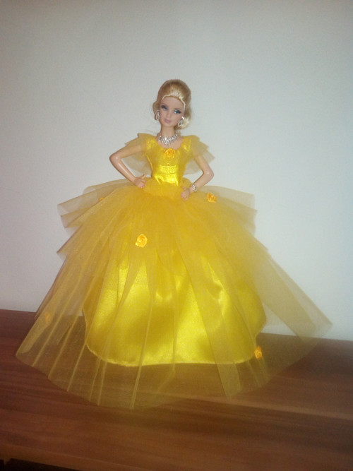 Šaty pro Barbie — foto 1