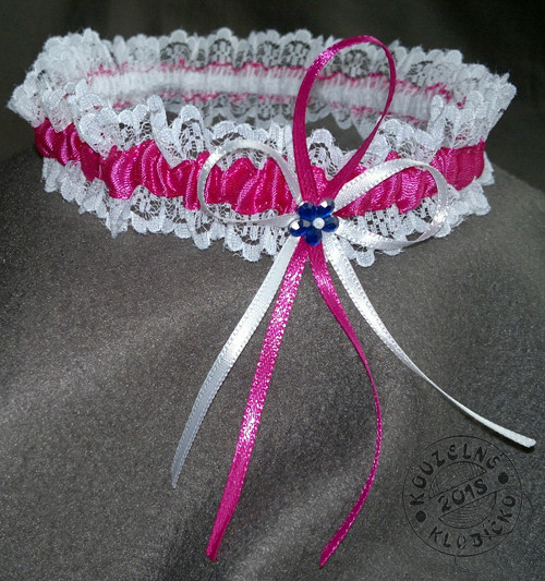 Krajkový podvazek 34 mm s fuchsiovou stužkou