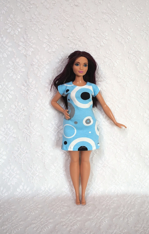 Šaty pro Barbie 2016 - curvy - baculku — foto 1