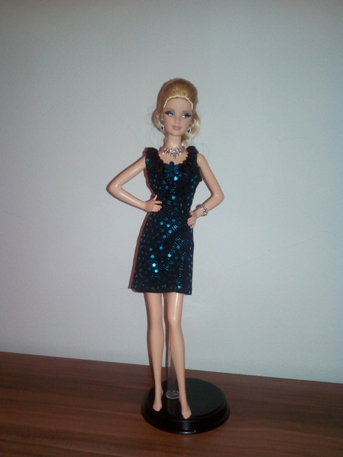 Šaty pro Barbie — foto 1