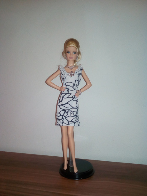 Šaty pro Barbie — foto 1