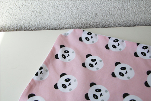 Větší nepropustná přebalovací podložka panda