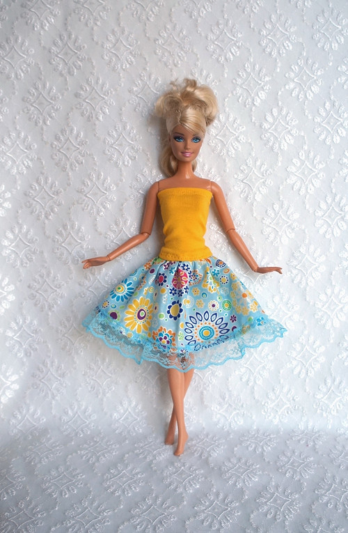 Letní natahovací šaty — foto 1