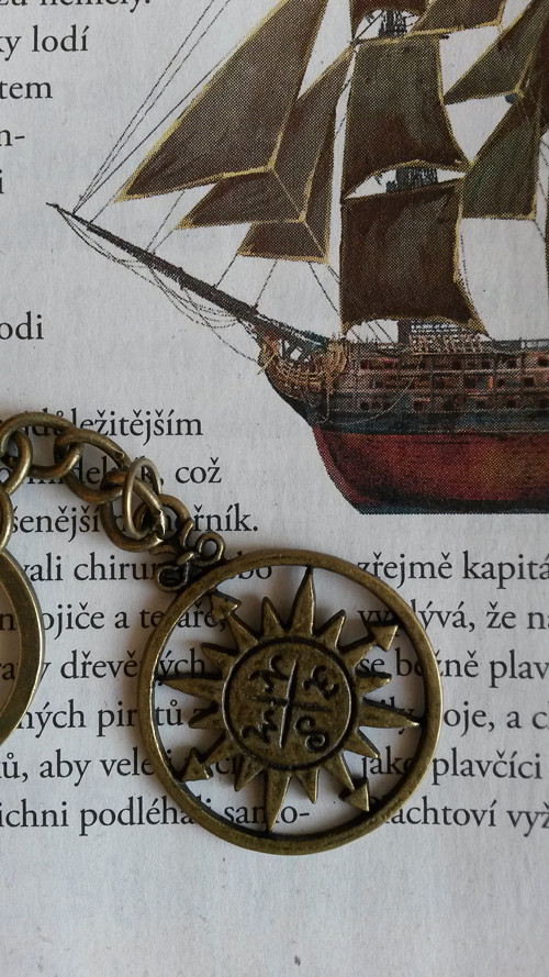Přívěšek kompas — foto 1
