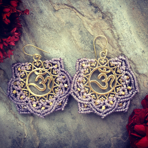Om náušnice macrame — foto 1
