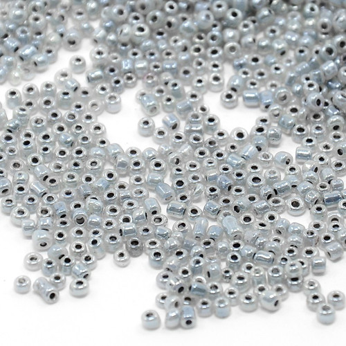 Rokajl šedá perleťová 2mm 12/0