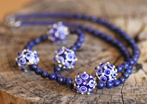 Náhrdelník z vinutek a lapis lazuli — foto 1