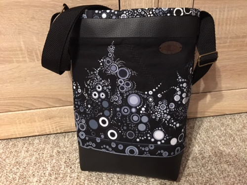 Crossbody taška — foto 1