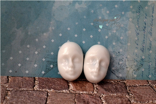 Hlavička porcelánová — foto 1