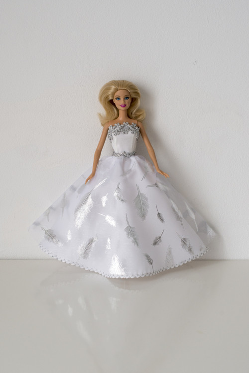 Šaty pro Barbie — foto 1