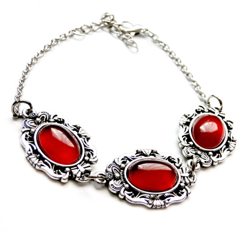 Red Jade Bracelet / Náramok s červeným jadeitom