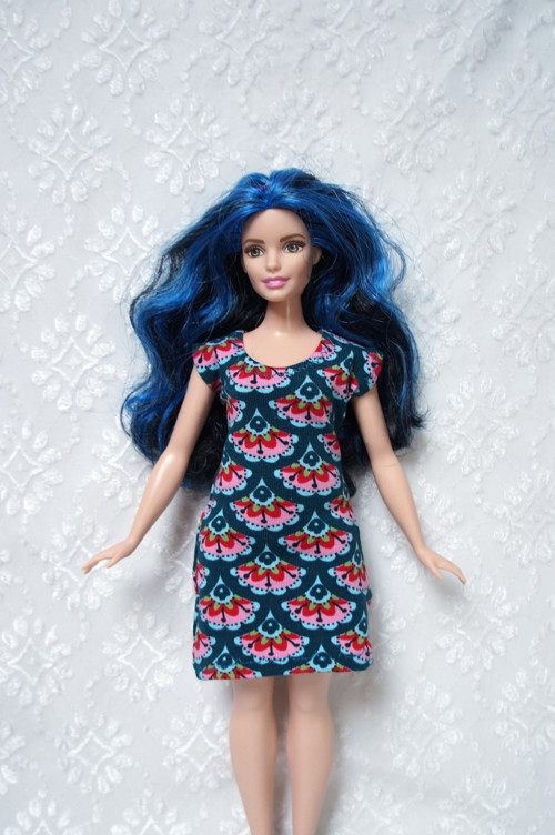Šaty pro Barbie 2016 - curvy - baculku — foto 1