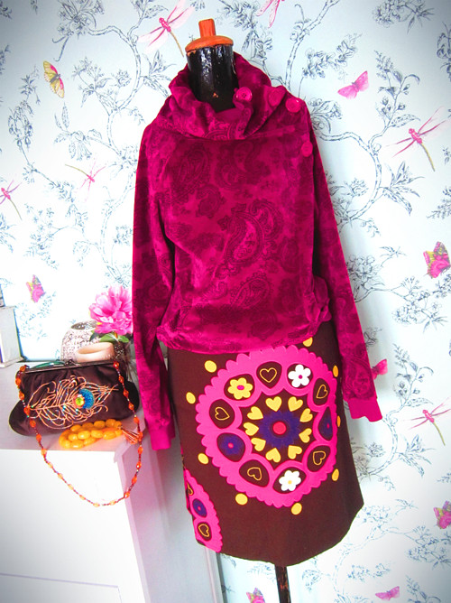Mikinka soft folklore — foto 1
