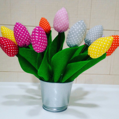 Šité tulipány — foto 1
