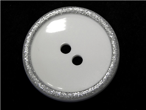 Knoflík, plast, třpytivý okraj, 28mm, bílá