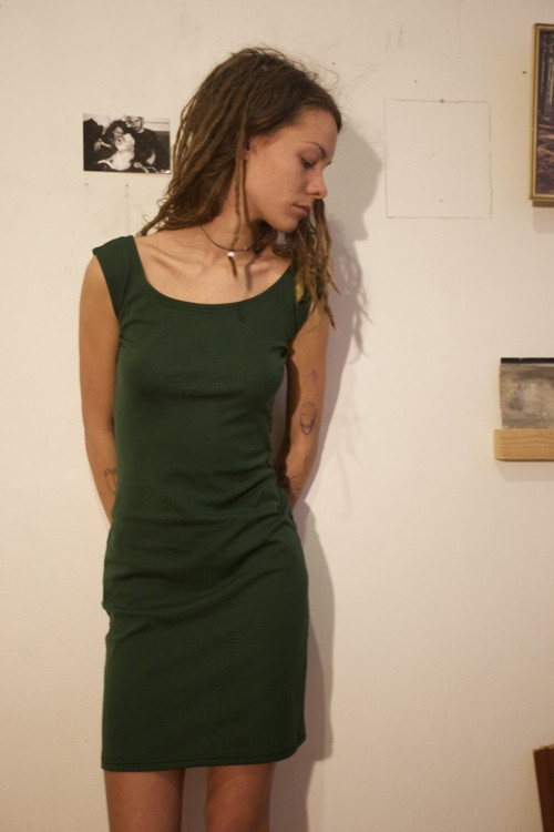 Zelené šaty — foto 1