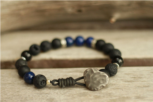 Pánsky boho náramok lapis lazuli, onyx, láva — foto 1