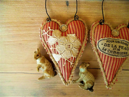 S nitěným knoflíčkem č. 2 ..... — foto 1