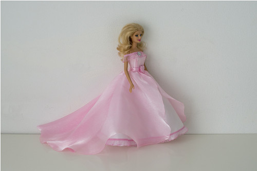 Šaty pro Barbie — foto 1