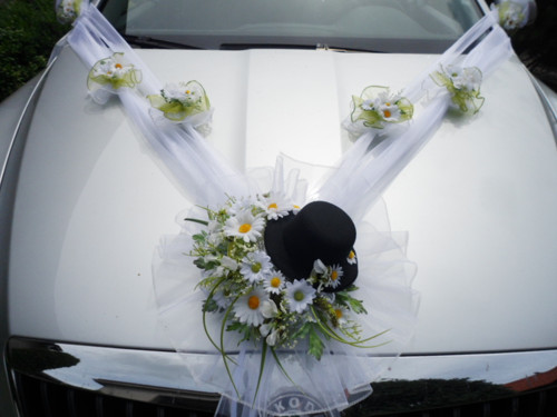Šerpa na auto ženicha — foto 1