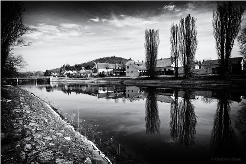 U řeky — foto 1