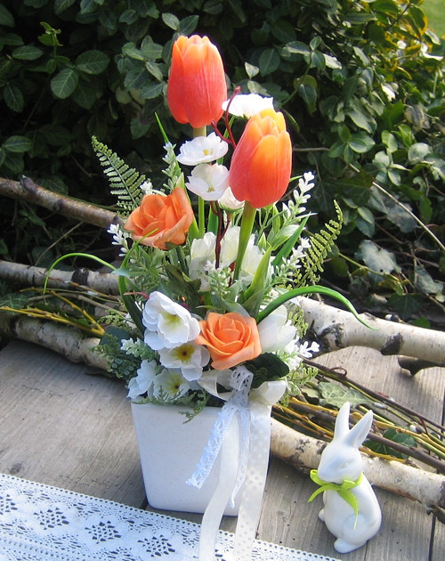 Tulipány, růže a zajíček.. — foto 1