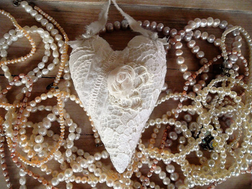 Jemné, bílé........ — foto 1