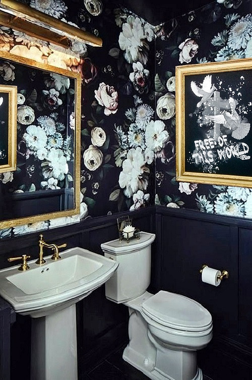 Free Of This World — foto 1