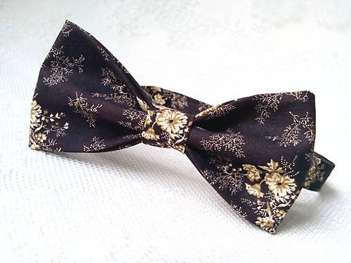 Vintage bow tie (brown/beige flowers)