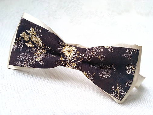 Vintage bow tie (brown/beige/flowers)