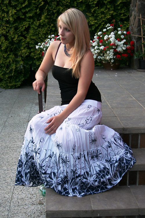 Pro horké letní dny:-) - sukně — foto 1