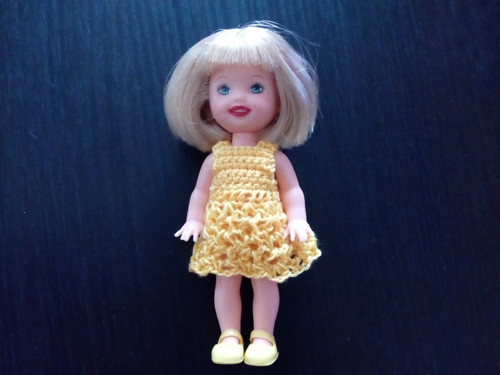 Sestřička Barbie - šaty žluté — foto 1