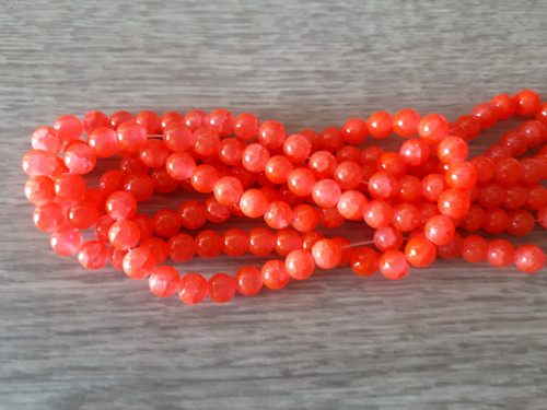Imitace jadeit - práskané, neon oranžové 8mm/20ks