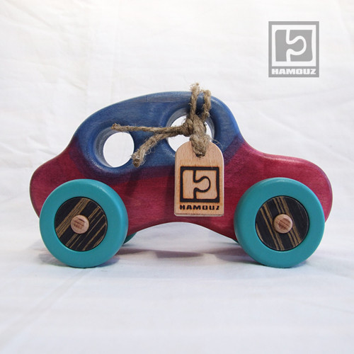 Auto s modrou kabinkou — foto 1