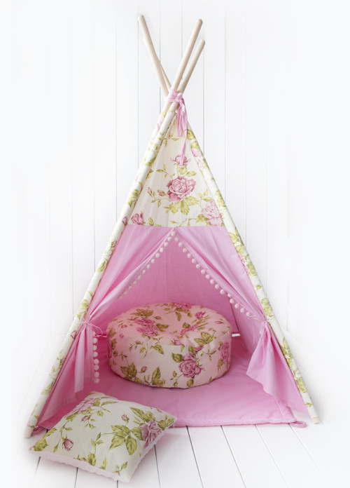 Teepee s růžemi — foto 1