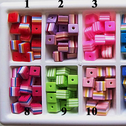Kostky pruhované/plast /8x8mm/bílofialová č.12/8ks