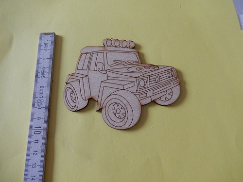 Auto jeep - dřevěný výřez