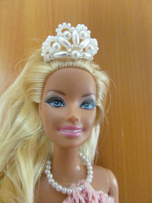 Čelenka pro Barbie - bílá — foto 1