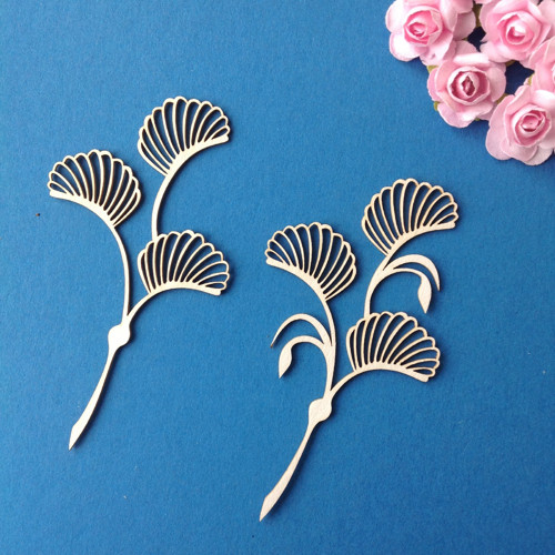 Dekorace 2 ks ,chipboard 9 x 5 cm (CHF 4) — foto 1