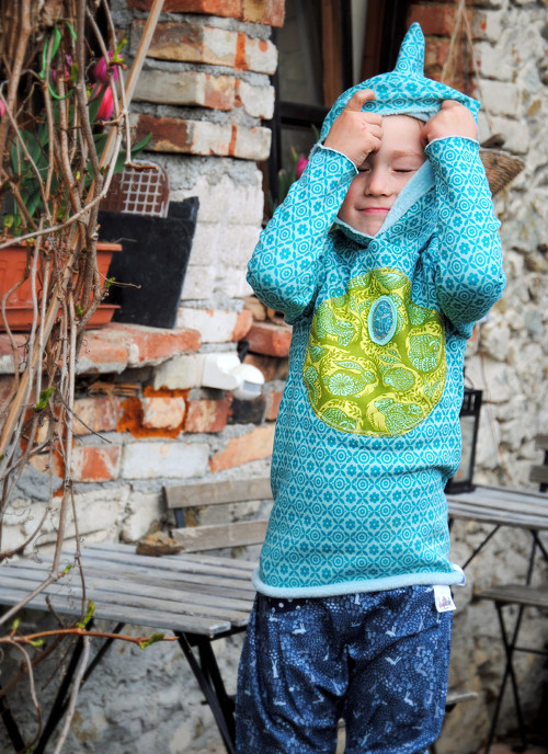 Thermo mikča s kapucou "Medvědí doupě" — foto 1
