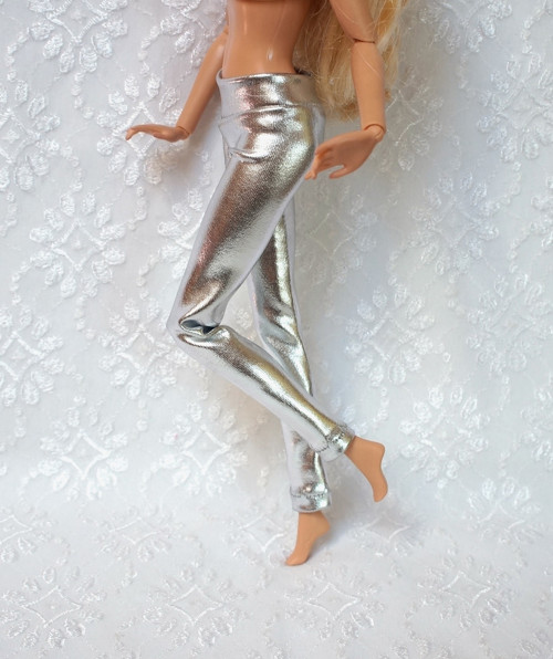 Stříbrné legíny — foto 1
